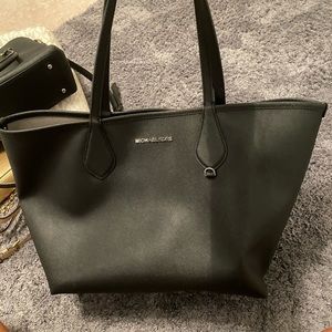 Michale Kors Handbag